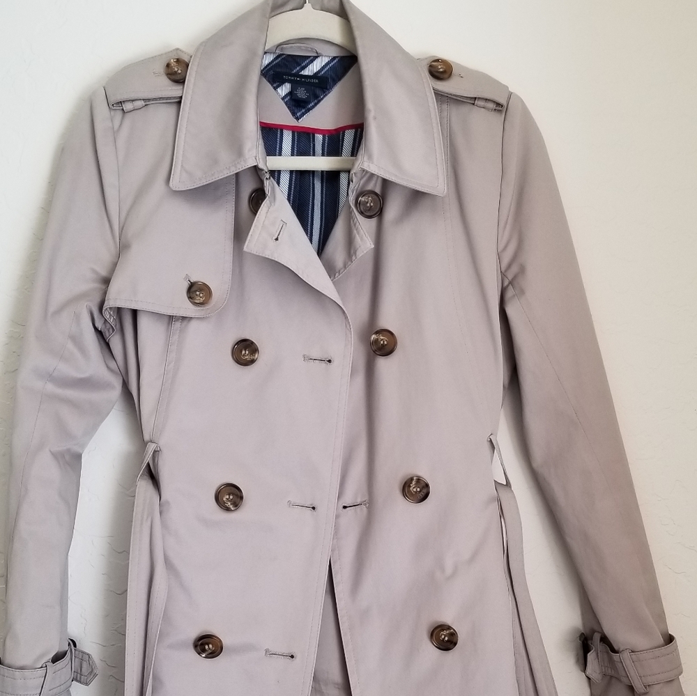 Tommy Hilfiger khaki trench coat
